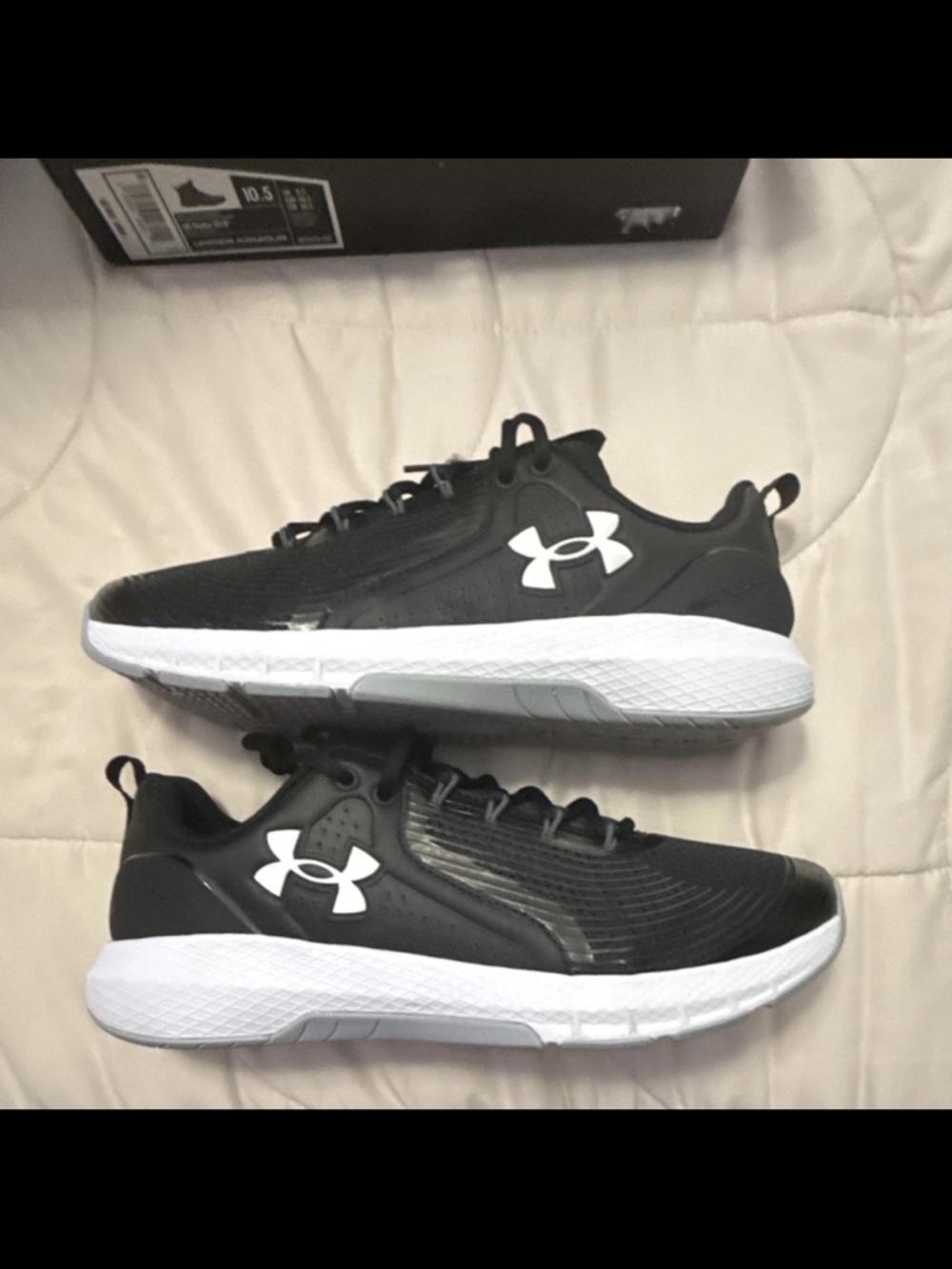Under Armour Black and White Men's Athletic Trainers